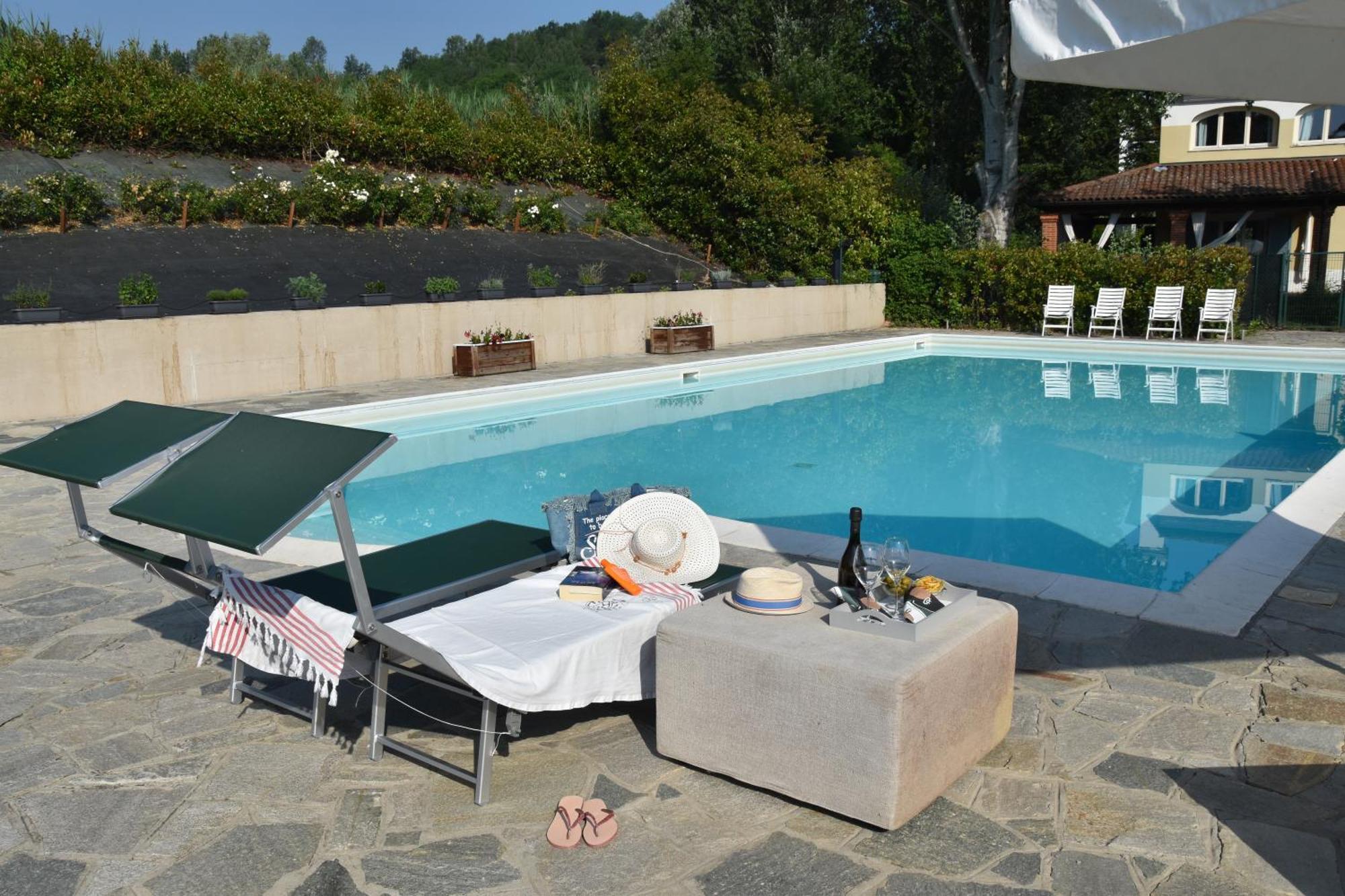 Aura Loving Home Con 4 Posti Letto, Cucina Completa, Terrazzo Ed Un Grande Parco Verde Serravalle d'Asti Экстерьер фото