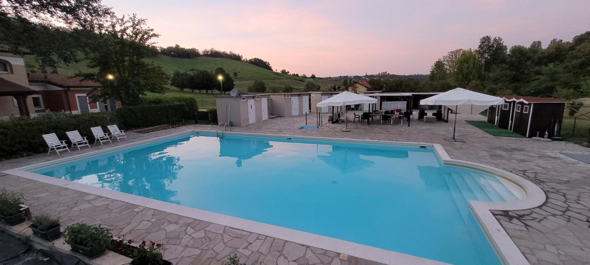 Aura Loving Home Con 4 Posti Letto, Cucina Completa, Terrazzo Ed Un Grande Parco Verde Serravalle d'Asti Экстерьер фото