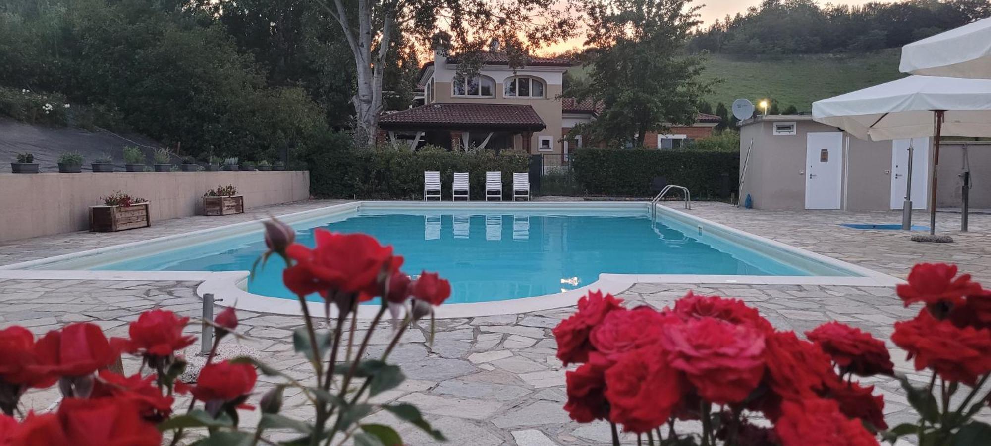Aura Loving Home Con 4 Posti Letto, Cucina Completa, Terrazzo Ed Un Grande Parco Verde Serravalle d'Asti Экстерьер фото